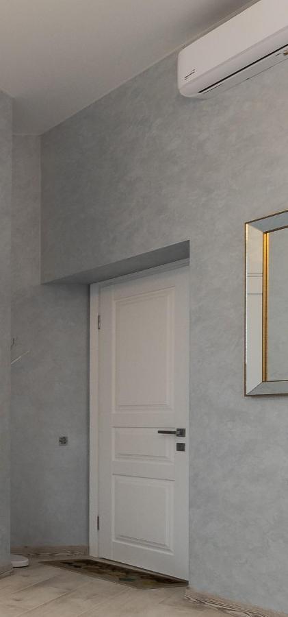 Golden Violin ! Apartments Lviv S ภายนอก รูปภาพ