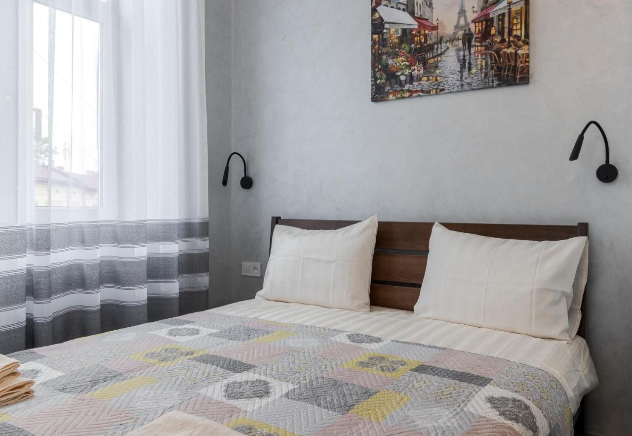 Golden Violin ! Apartments Lviv S ภายนอก รูปภาพ